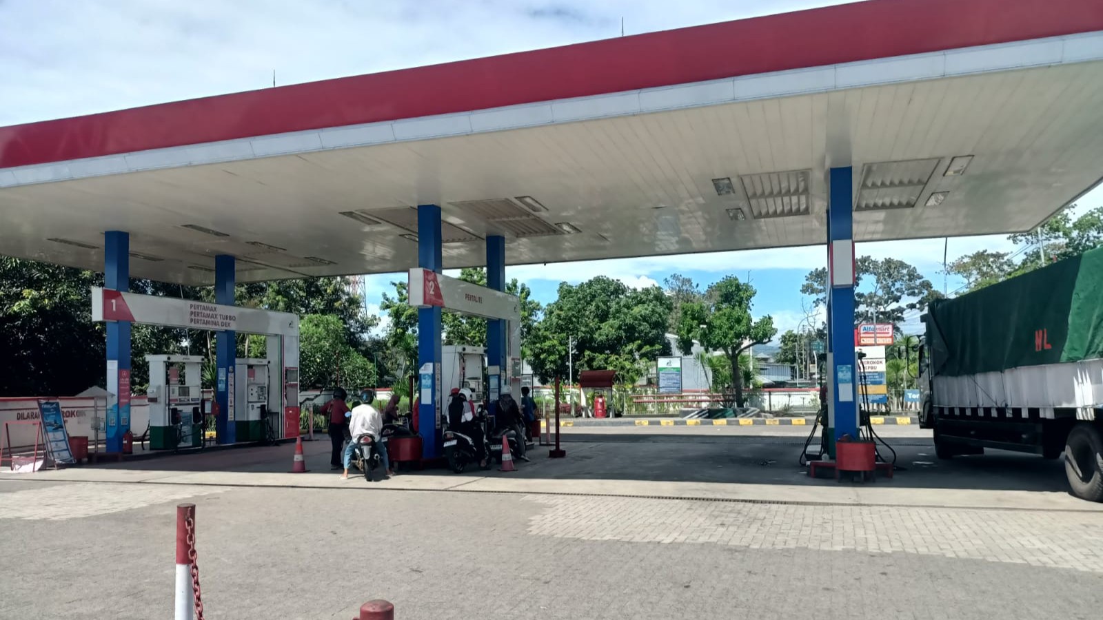 Polsek Gerung Pantau Ketersediaan BBM di Sejumlah SPBU