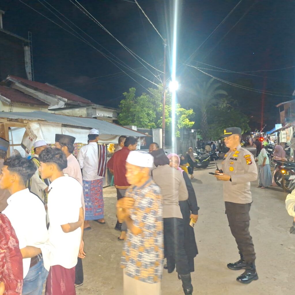 Polsek Rasanae Timur Amankan Tausiah Akbar Habib Bahar Bin Smith di Lapangan Sebali