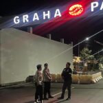 Waspada Kriminalitas Malam Hari, Polsek Labuapi Gencarkan Patroli Dialogis di Kawasan Perumahan Padat