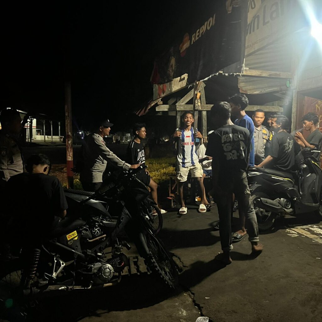 Patroli Blue Light Polsek Kempo Intensifkan KRYD, Jaga Kondusifitas Wilayah di Malam Hari