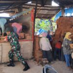 Dari Angkut Batu Bata, Terjalin Kedekatan TNI dan Rakyat