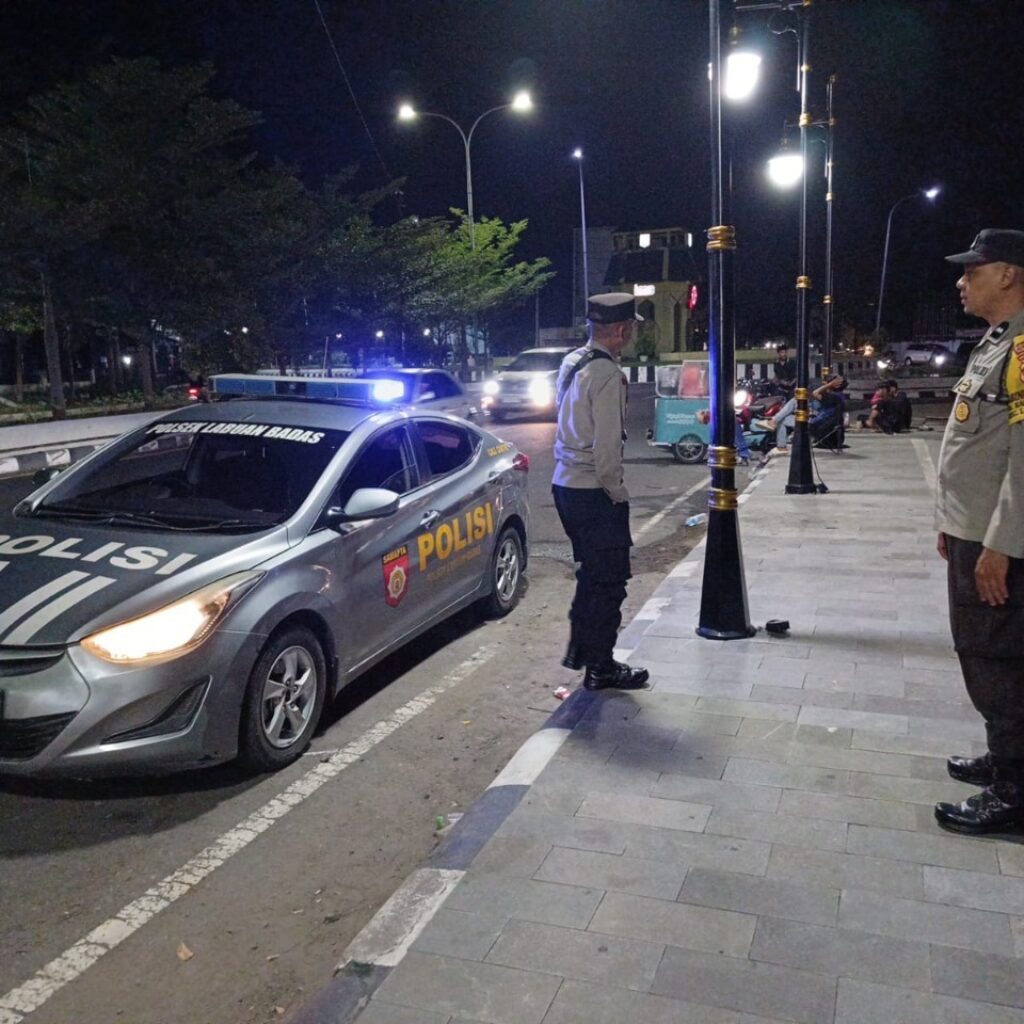 Cegah Gangguan Kamtibmas, Polsek Labuhan Badas Intensifkan Patroli Blue Light di Kawasan Samota
