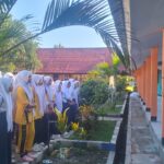 Polres Bima Kota Hadir di Sekolah, Siswa SMPN 4 Sape Dibekali Edukasi Kamtibmas