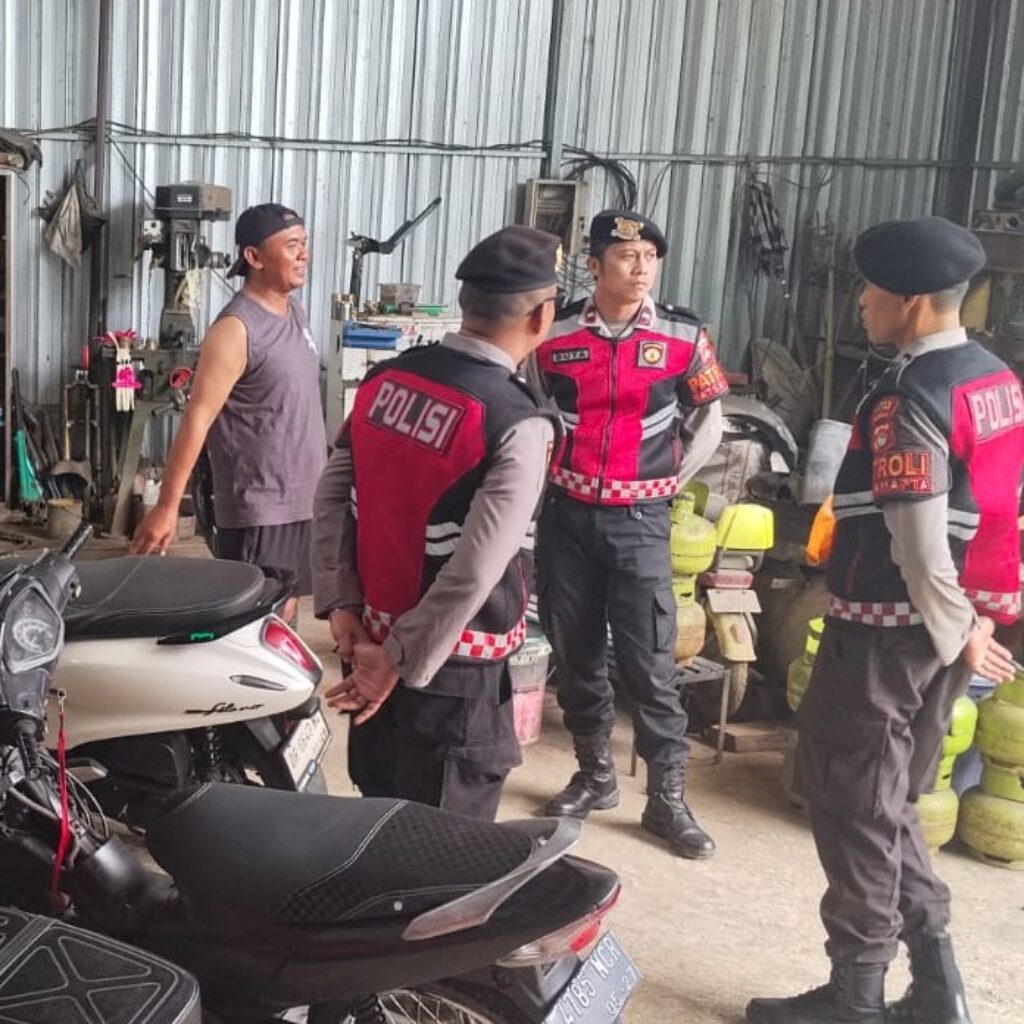 Polres Lombok Barat Pastikan Stok Aman, Personel Samapta Kawal Distribusi LPG 3 kg di Lembar
