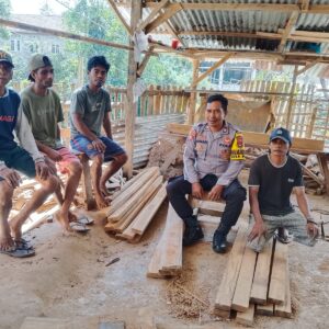 Bhabinkamtibmas Polres Bima Kota Sambangi Warga Binaan, Sampaikan Himbauan Kamtibmas