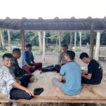 BHABINKAMTIBMAS DESA KADINDI DORONG MASYARAKAT MANFAATKAN PEKARANGAN UNTUK KETAHANAN PANGAN