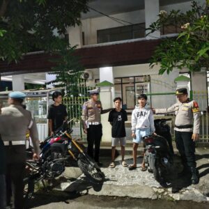 PATROLI MALAM POLRES DOMPU CIPTAKAN SITUASI KAMTIBMAS AMAN DAN KONDUSIF