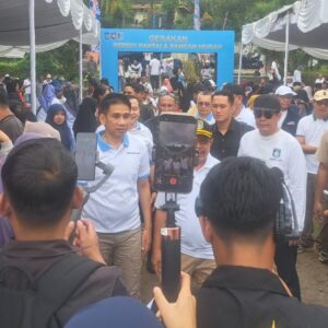 Gerakan Bersih Pantai dan Gerakan Pangan Murah di Senggigi