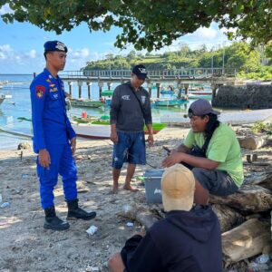 SAT POLAIRUD POLRES DOMPU PERKUAT KEMITRAAN DENGAN MASYARAKAT PESISIR MELALUI POLISI PENOLONG DAN BINMAS PERAIRAN