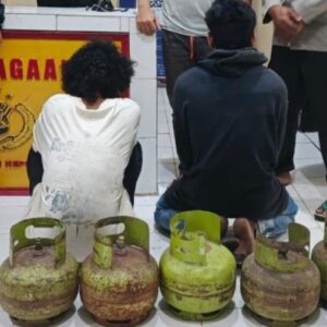 Curi Tabung Gas dari Truk, Dua Pemuda Dibekuk Polsek Langgudu