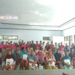 Kapolres Lombok Utara Gowes Kamtibmas di Desa Genggelang, Salurkan Bansos dan Layanan Kesehatan Gratis