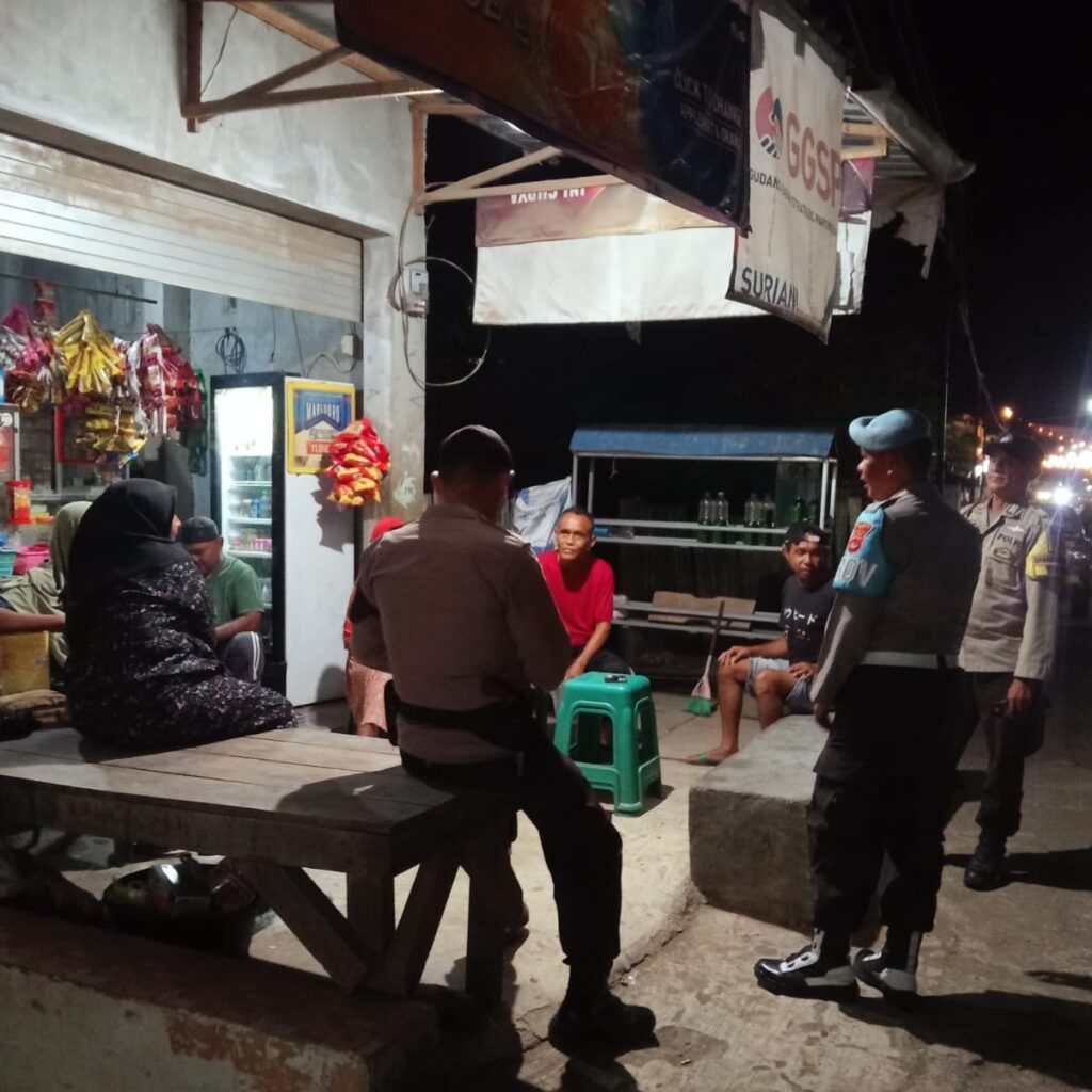 Memangkas Biang Keresahan Masyarakat, Polsek Bolo Gelar Operasi Miras dan Puluhan Botol Miras Disita