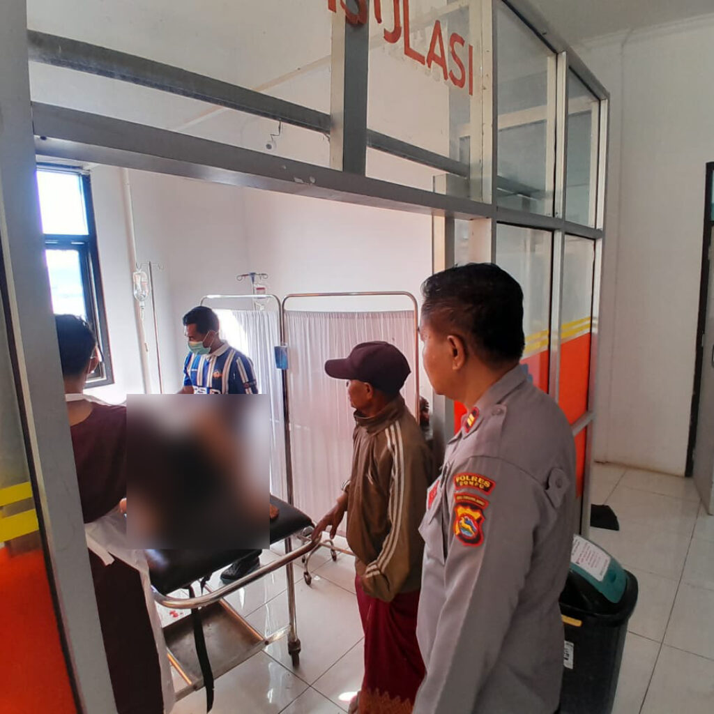 Aksi Cepat Polisi Selamatkan Korban dan Amankan Pengemudi Pasca Laka di Manggelewa