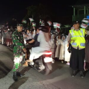 Kawal Pawai Ta’aruf di Labuapi, TNI-Polri Jaga Kamtibmas