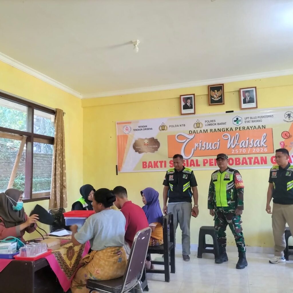 Pengobatan Gratis Sambut Waisak, Babinsa dan Polri Hadir Menguatkan Kepedulian Sosial
