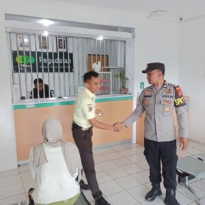Patroli Dialogis Polsek Praya Barat Daya Tingkatkan Kewaspadaan Cegah Gangguan Kamtibmas