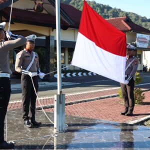 Polres Sumbawa Barat Melaksanakan Upacara Peringatan Hari Lahir Pancasila