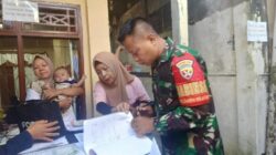 Babinsa Cakra Selatan Dampingi Posyandu, Jaga Generasi Sehat