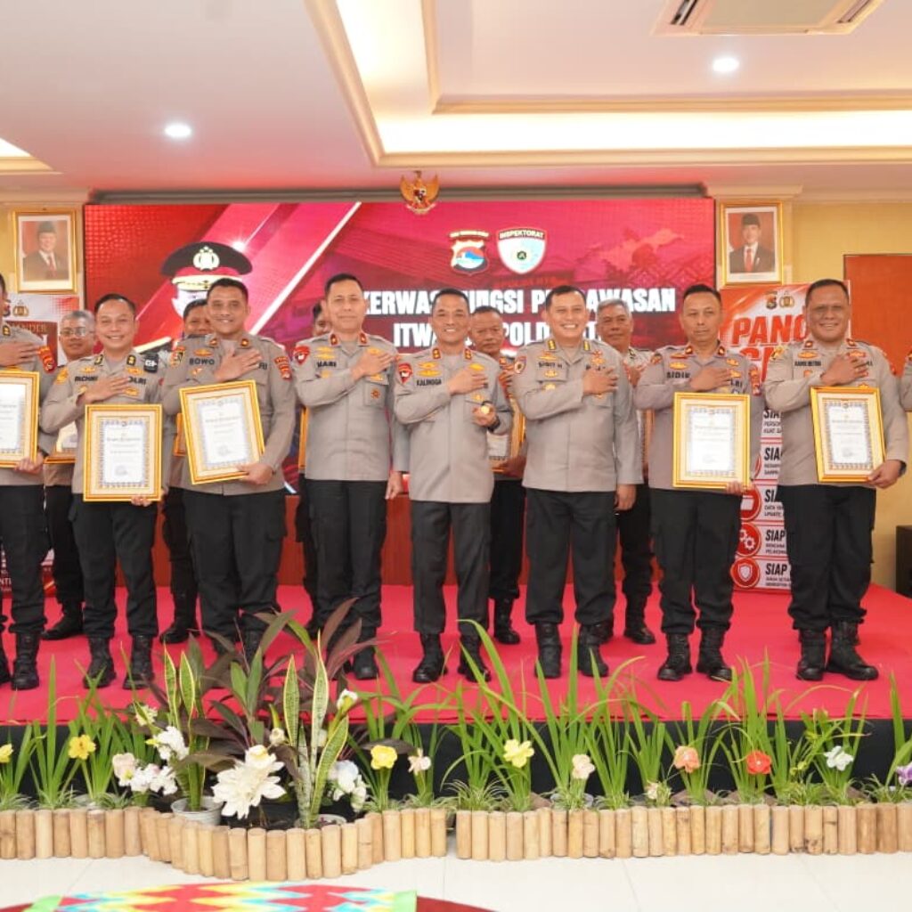 Sukseskan Transparansi Kepolisian, Polres Lombok Barat Sabet Dua Penghargaan dalam Rakerwas Itwasda Polda NTB 2026