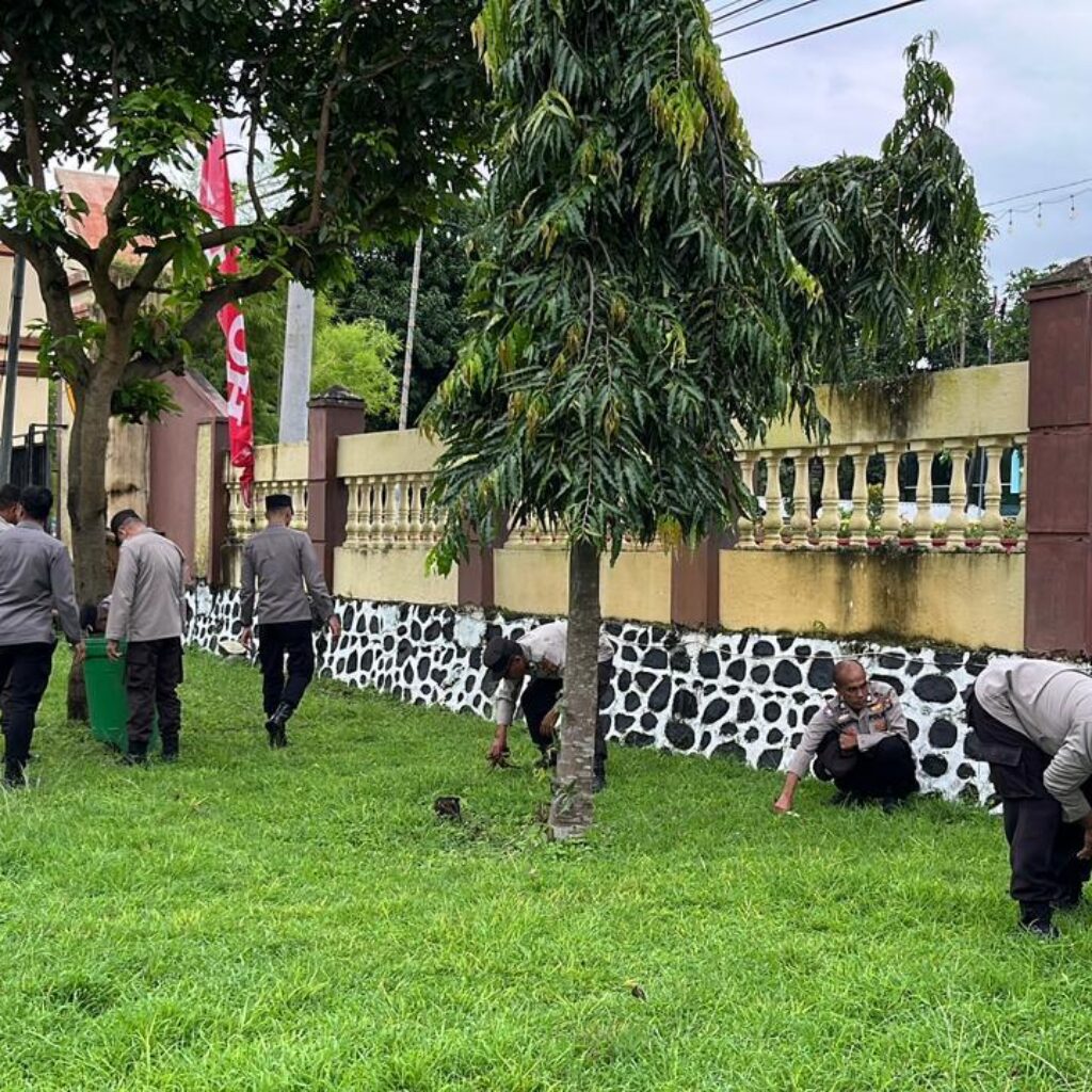 Sambut HUT Bhayangkara ke-80, Polres Bima Kota Laksanakan Kurve Giat Indonesia Asri