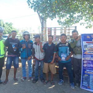 Sat Lantas Polres Bima Kota Gencarkan Edukasi Kamseltibcarlantas di Pasar Amahami