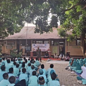 Babinsa Ampenan Tengah Perkuat Budaya Anti Perundungan Sekolah