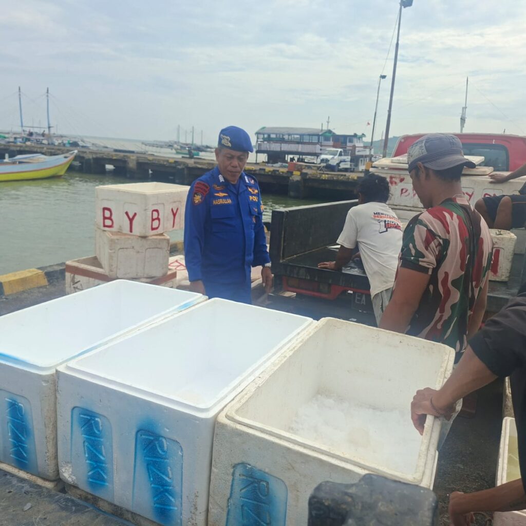 Sat Polairud Polres Bima Kota Intensifkan Patroli Dialogis, Imbau Nelayan Utamakan Keselamatan