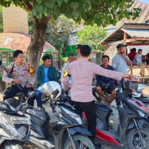 Imbau Warga Jaga Stabilitas Kamtibmas dan Mencegah Potensi Kriminalitas Polsek Woha Gelar Patroli Mobile Siang Hari