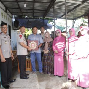 Polres Sumbawa Barat Gelar Anjangsana Wujud Kepedulian dan Penghormatan kepada Keluarga Besar Polri