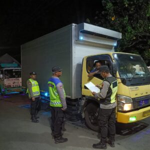 Polsek Poto Tano Intensifkan KRYD di Pelabuhan, Antisipasi Kejahatan dan Gangguan Kamtibmas