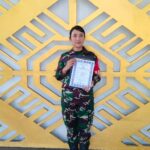 Pengabdian Tanpa Batas, Babinsa Karang Bayan Terima Penghargaan Polri