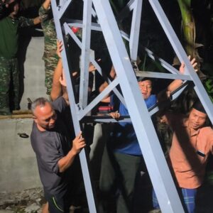 Pemasangan Tiang Pilon Percepat Pembangunan Jembatan Perintis Garuda