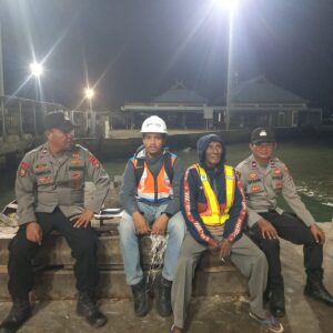 Patroli Cipkon Polsek Kawasan Pelabuhan Laut Bima Intensifkan Pengamanan, Antisipasi Gangguan Kamtibmas dan Kejahatan 3C
