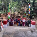 Jembatan Merah Putih Satukan Asa Warga Desa Rempek