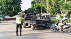 SAT LANTAS POLRES DOMPU GELAR RAWAN PAGI DAN STRONG POINT, HADIRKAN PELAYANAN PRIMA DEMI KELANCARAN ARUS LALU LINTAS