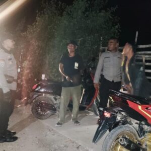 Patroli Malam, Polsek Madapangga Tekan Potensi Guankamtibmas di Wilayah Hukumnya