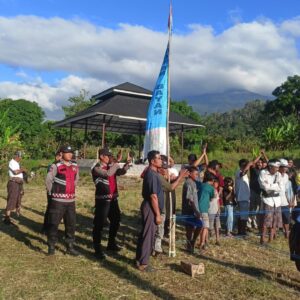 Kapolsek Bayan Hadiri Pembukaan Gebyar Peresean HUT KLU ke-18 di Desa Senaru