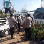 Personel Polsek Kawasan Pelabuhan Laut Bima Perketat Pengawasan Bongkar Muat, Antisipasi Penyelundupan Barang Terlarang