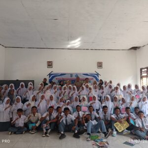 Bangun Karakter Pelajar, Polsek Langgudu Sosialisasikan Bahaya Radikalisme di SMAN 1 dan SMAN 2