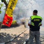 Cegah Demam Berdarah, Biddokkes Polda NTB Lakukan Fogging di SPN Belanting