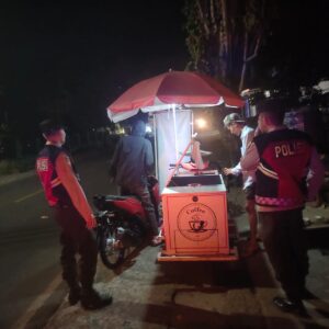 Polsek Gangga Gelar Patroli Dialogis Malam untuk Jaga Harkamtibmas