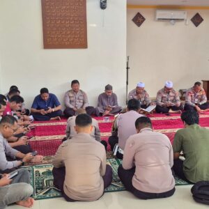 Perkuat Keimanan dan Integritas Personel, Polres Bima Kota Gelar Binrohtal Rutin di Masjid Jabal Qubis