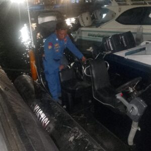 Sat Polairud Polres Lombok Utara Laksanakan Pengecekan Kapal Shiptender di Pelabuhan Teluk Nara