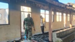 Babinsa dan Polri Tinjau Kebakaran MTs Nujumul Huda Lombok Barat
