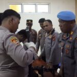 Kapolres Sumbawa Barat Pimpin Pengecekan Senjata Api Personel untuk Pastikan Kesiapan Operasional