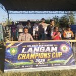 Pastikan Keamanan, Personil Polsek Lape Amankan Turnamen Sepak Bola Mini “Champion Cup” di Desa Langam