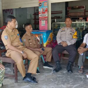 Pastikan Distribusi Tepat Sasaran, Bhabinkamtibmas Polres Bima Kota Cek Pangkalan LPG 3 Kg