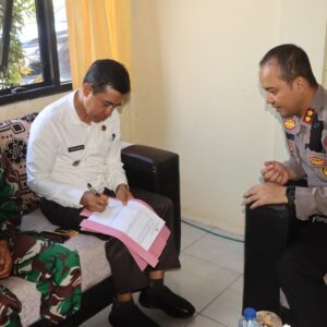 Jaga Kondusivitas Wilayah, Kapolres Bima Kota Gelar Polmas Bersama Camat dan Danramil Wawo