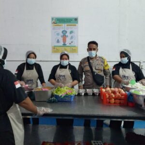 Bhabinkamtibmas Polsek Bolo Sambangi SPPG Tambe Bolo I di Wilayah Binaannya