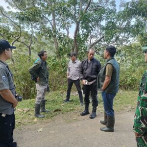Jaga Kelestarian Hutan, Tiga Pilar dan Satgas Gelar Patroli Gabungan di Kawasan Hutan Lindung Ai Baong 